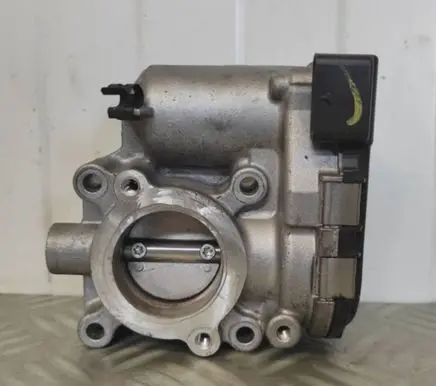 Renault Megane IV Throttle body valve 161203209R A2821410200 0280750654