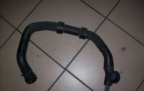 Skoda Octavia Mk3 (5E) Engine coolant pipe/hose 5Q0122051CT