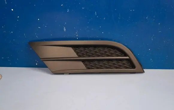 Volkswagen Jetta VI Front bumper lower grill 5C6853665H 5C6853665H9B9