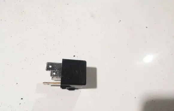Audi A3 S3 8P Other relay 1K0951253A