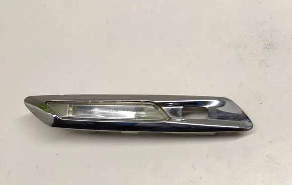 BMW 5 F10 F11 Front fender indicator light 7154167 010387 7154169