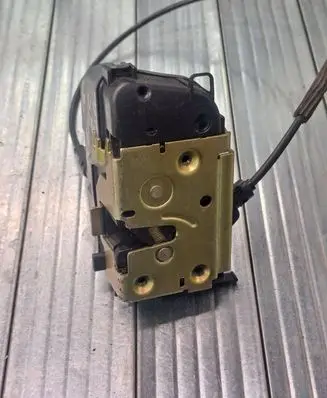 Renault Scenic II - Grand scenic II Rear door lock