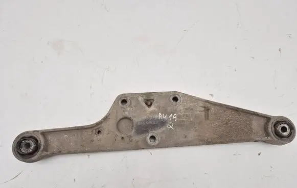 Audi A4 S4 B5 8D Rear differential/diff mount bracket 8D0599285