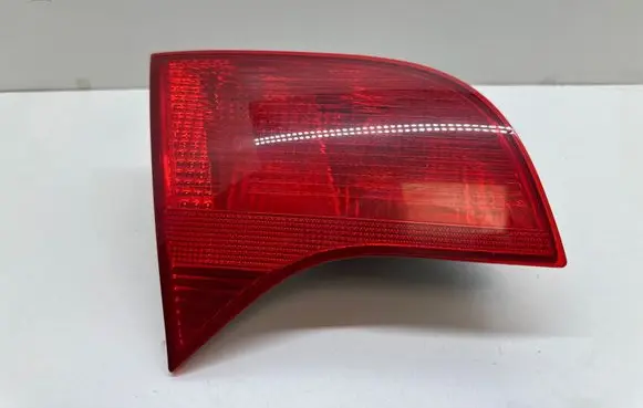 Audi A4 S4 B7 8E 8H Tailgate rear/tail lights 8E9945093