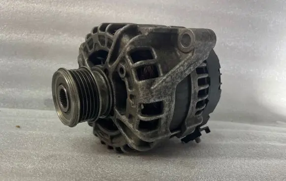 Volvo S60 Generator/alternator 31285627