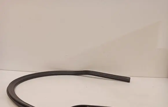 Seat Arona Wiper trim 6F0823723