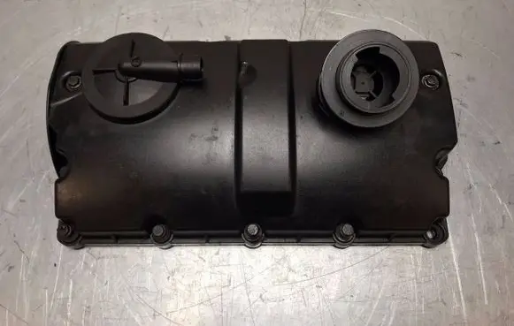 Volkswagen Golf IV Rocker cam cover 038103469S