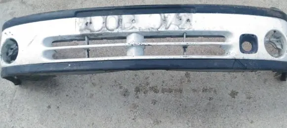 Renault Laguna I Front bumper balta