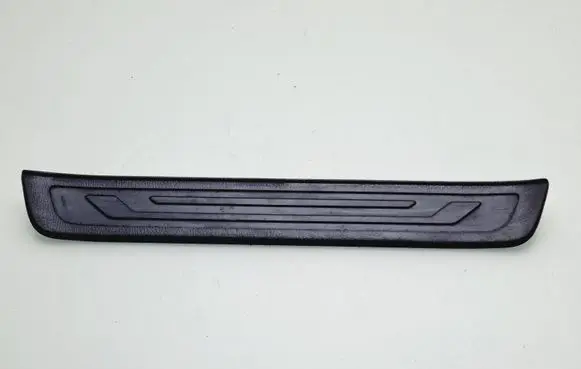 KIA Sorento Front sill trim cover 858812P000