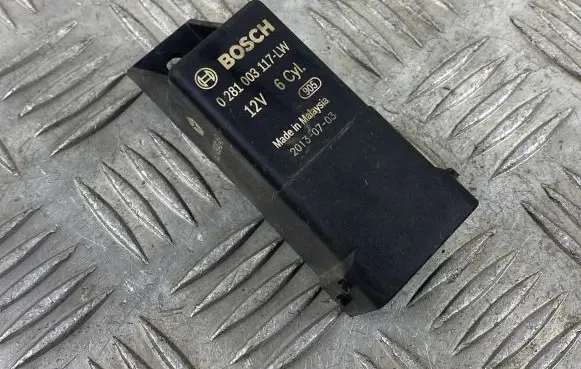 Jeep Grand Cherokee Glow plug pre-heat relay 68149041AB
