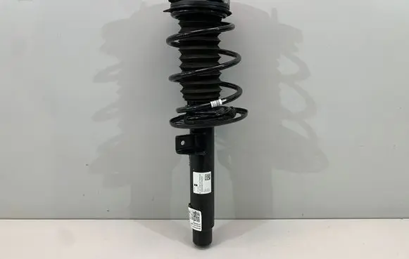 BMW 3 G20 G21 Front shock absorber with coil spring 6892900