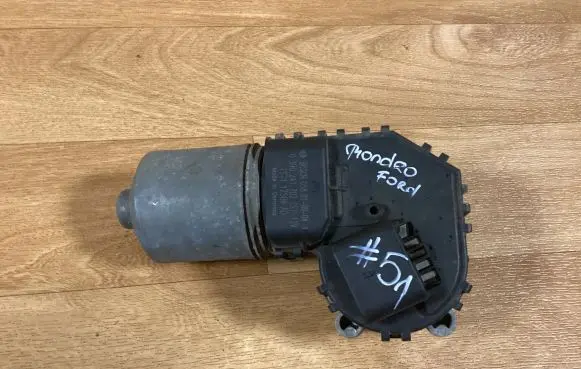 Ford Mondeo Mk III Wiper motor 1S7117508AD 0390241702 058010904