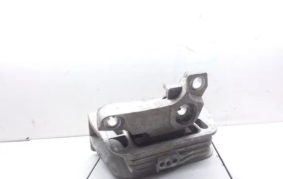 Engine mount bracket