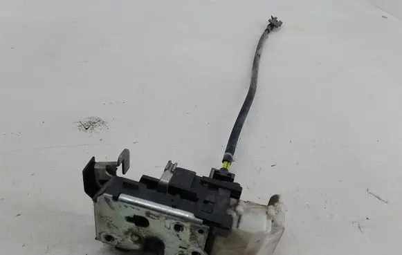 Fiat Doblo Front door lock