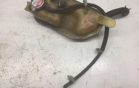 Honda Civic Coolant expansion tank/reservoir