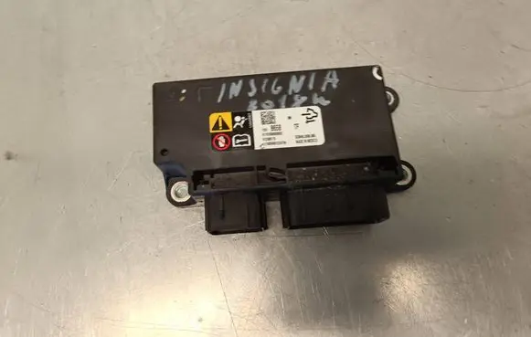 Opel Insignia B Airbag control unit/module 13518658 812586170 8110100000000X