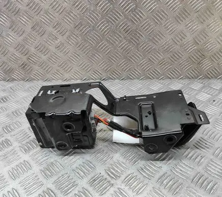 Voltage converter inverter