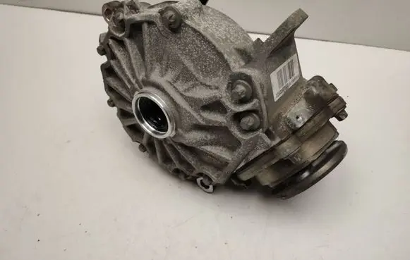 Mercedes-Benz CLS C218 X218 Front differential A2213301402