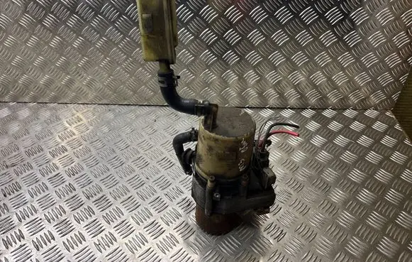Mazda 3 I Power steering pump