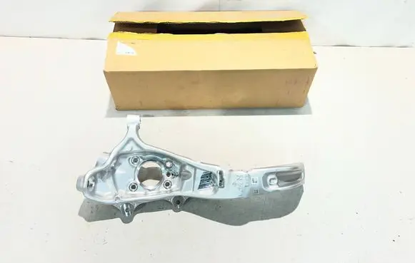 BMW X5M G05 F95 Front wheel hub spindle knuckle 6876656