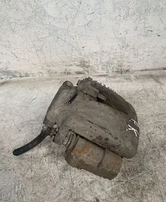 Mercedes-Benz E W211 Front brake caliper