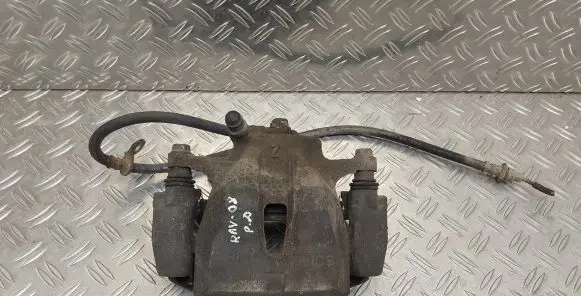 Toyota RAV 4 (XA30) Front brake caliper