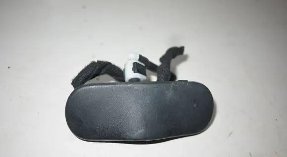 Audi A3 S3 8V Windshield washer spray nozzle 8V3955987A
