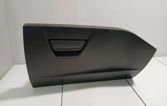 Ford Focus Glove box BM51A06044