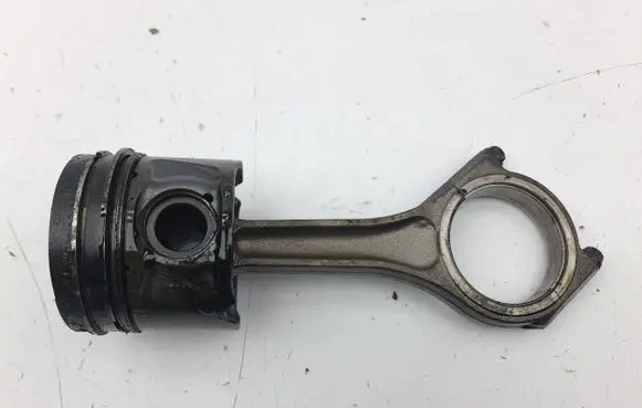Land Rover Range Rover Sport L320 Piston with connecting rod