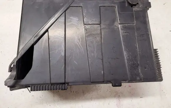 Peugeot 308 Battery box tray 9663615380