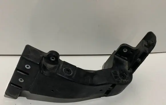 Hyundai i40 Radiator support slam panel bracket 6413632000
