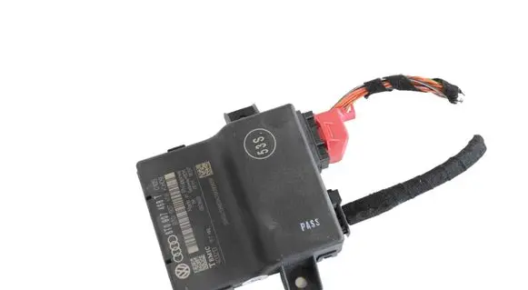 Audi A4 S4 B8 8K Gateway control module 8T0907468 8T0907468T