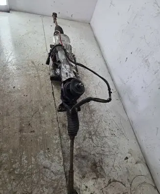 Volkswagen Touran I Steering rack