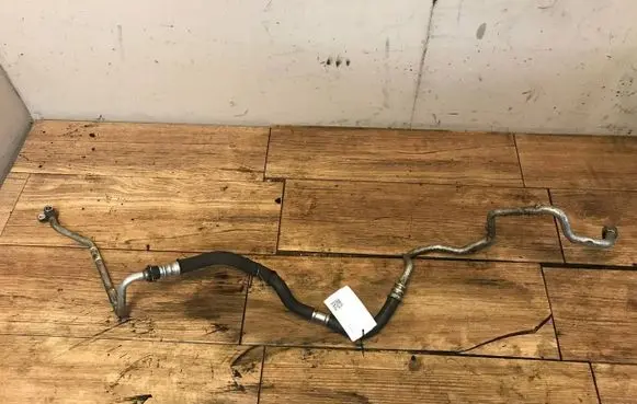 BMW X6 E71 Oil cooling pipe 7576398-01