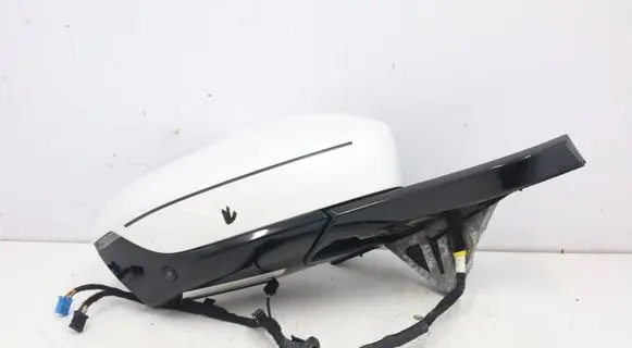 BMW iX Front door electric wing mirror 675483333