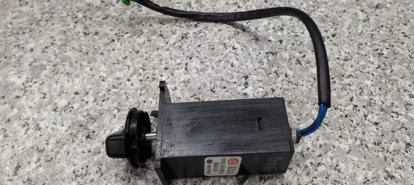 KIA Sephia Steering rack control module 