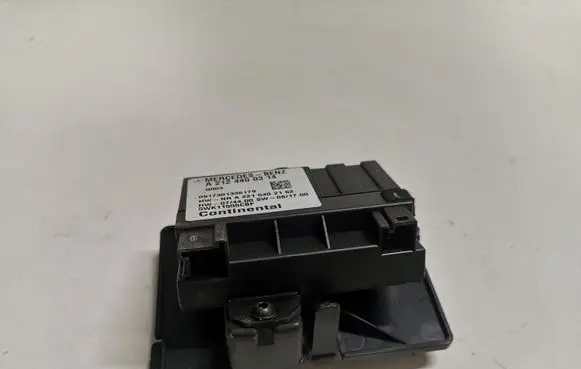 Mercedes-Benz GL X164 Fuel injection pump control unit/module A212440031