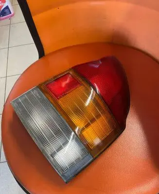 Mazda 323 F Rear/tail lights