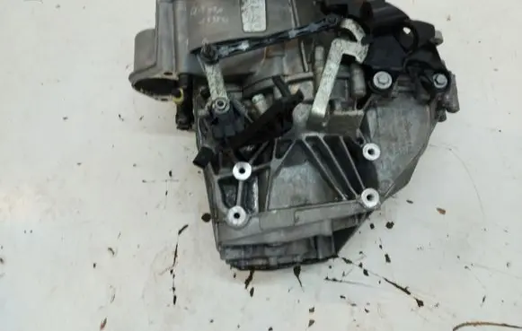 Audi Q3 F3 Manual 5 speed gearbox UPK