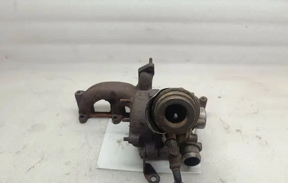 Volkswagen Golf IV Turbo 038253019A VVT15 4542924