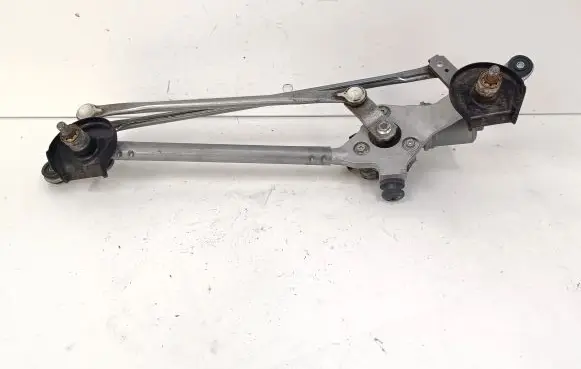 Front wiper linkage and motor