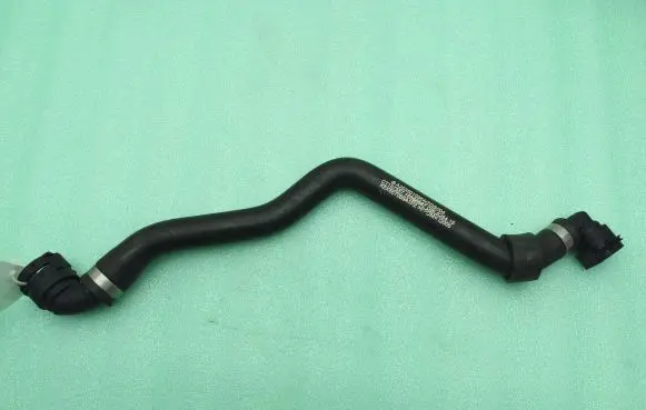 Mercedes-Benz GLC X253 C253 Engine coolant pipe/hose A2535010584