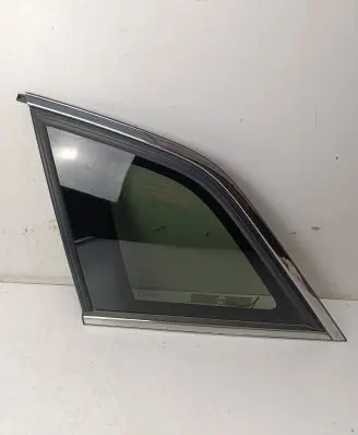 Opel Antara Rear side window 43R000083 DOT736AS3M35