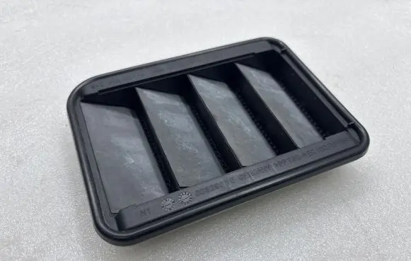 BMW i3 Quarter panel pressure vent 60829010