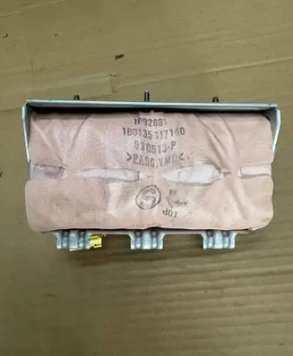 Mazda 6 Passenger airbag 