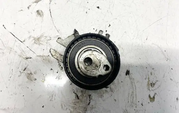 Volvo S40, V40 Belt tensioner pulley f571016 f-571016