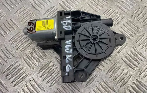 Volvo V60 Front door window regulator motor 966268102