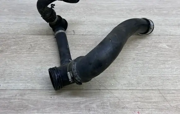 Porsche Cayenne (92A) Intercooler hose/pipe 95511062410 95511083810 95811074200