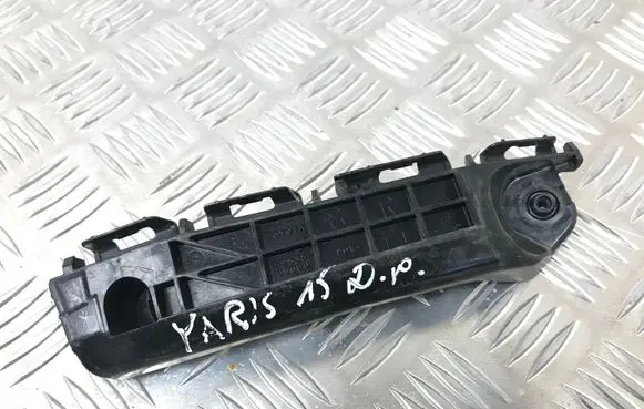 Toyota Yaris Front bumper mounting bracket 525350D090
