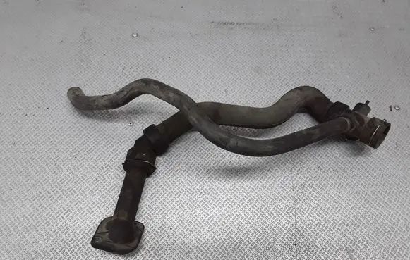 Audi A4 S4 B7 8E 8H Engine coolant pipe/hose 8E0121040T